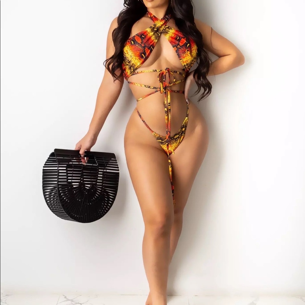 Medium womens 2 piece bikini